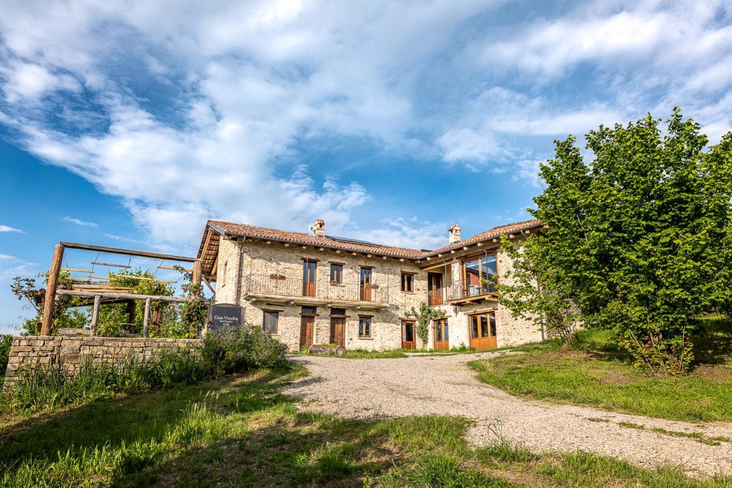 Casa Vecchia Bed&Breakfast Bossolasco Екстер'єр фото